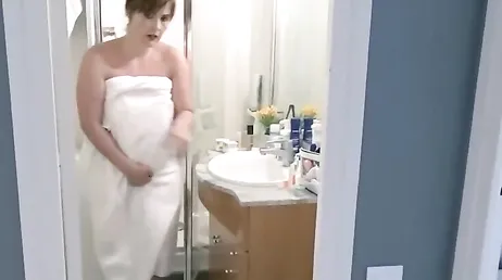 La española Montse Swinger triunfa por donde va: menudo culazo tiene