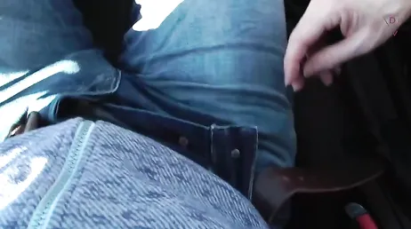 Van tan calientes que tienen que para follar en mitad de la autopista