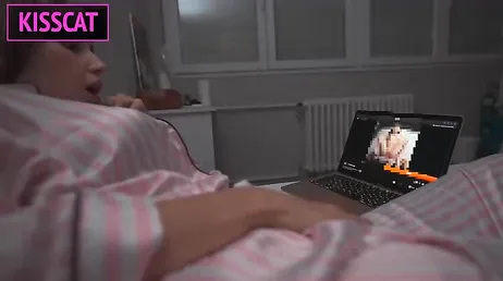 Caliente pareja amateur se buscan constantemente para pajearse y follar