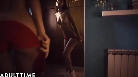 En cuanto su novia le ve ponerse con el movil ... se come su polla !!