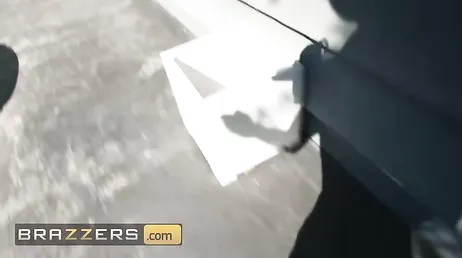 Nada como uma mulher gordinha, gostosa e com fetiches para ter como amante discreta.
