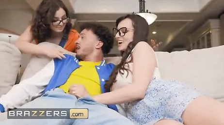 Comida familiar acaba con una orgia porno increible: menudo puterio hay !!