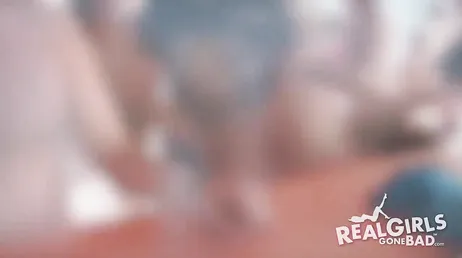 Festa em barco termina em foda em alto mar