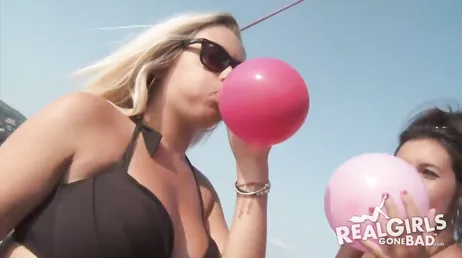 Festa em barco termina em foda em alto mar