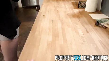 Lily Adams, the unscrupulous saleswoman fucked on all fours