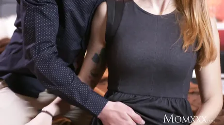 Spanskan Irina Vega återvänder till porrfilmen för en mycket sensuell scen