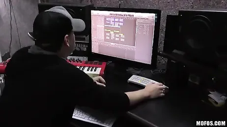 With that Latina ass she gets all the men she wants